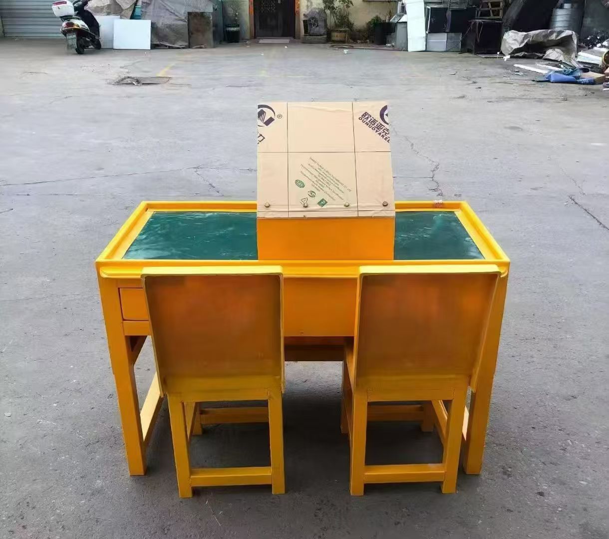 磁县防静电导通桌井下煤矿火工品发放桌：危险品流转的安全守护者